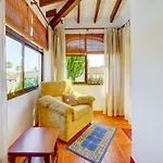 Sunny Family Villa, Βίλα *