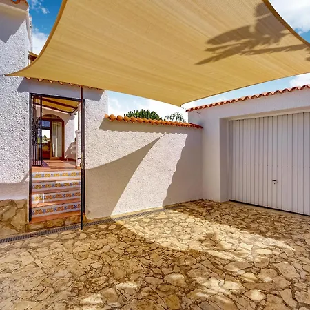 Βίλα Sunny Family Villa,