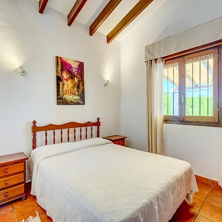 Sunny Family Villa, Villa