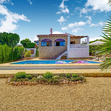 Sunny Family Villa, *