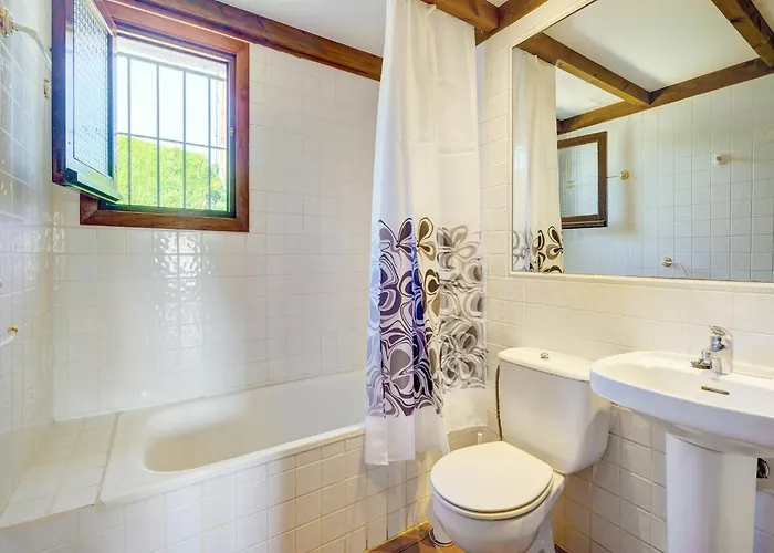 Sunny Family Villa, Villa