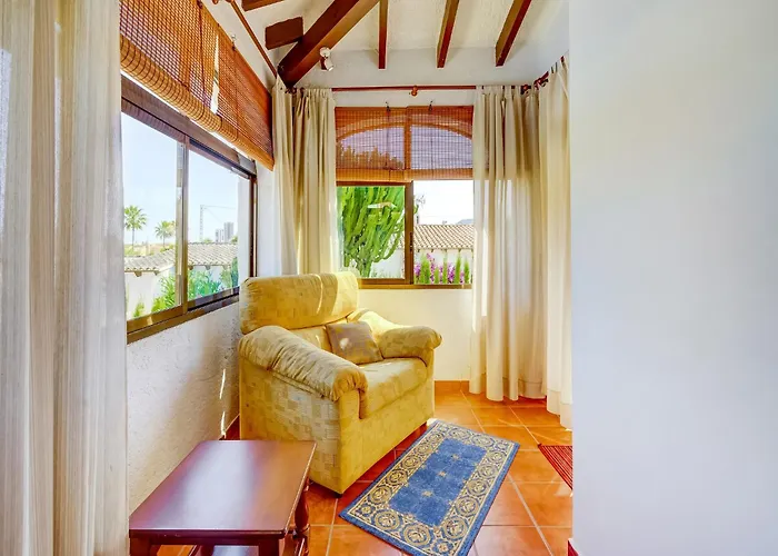 Sunny Family Villa, Villa *