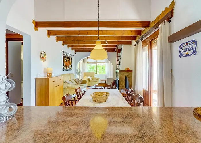 Villa Sunny Family Villa, *