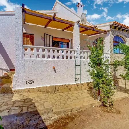 Sunny Family Villa, *