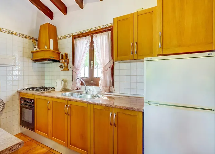 Villa Sunny Family Villa, *